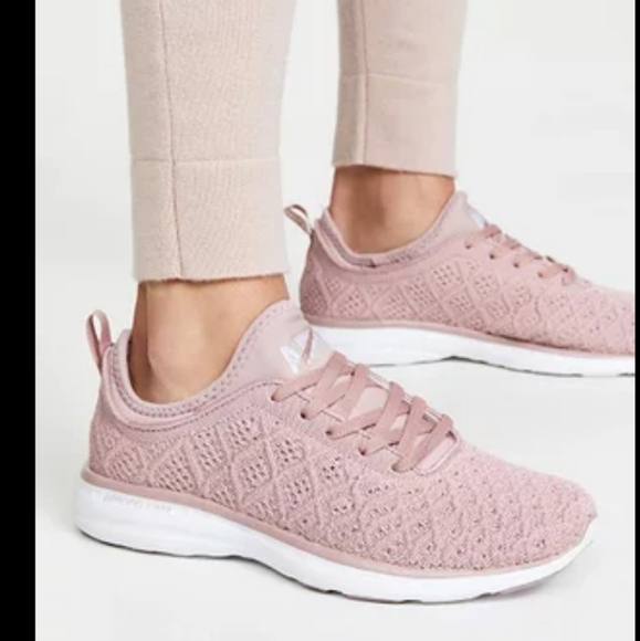 APL Shoes - APL runners